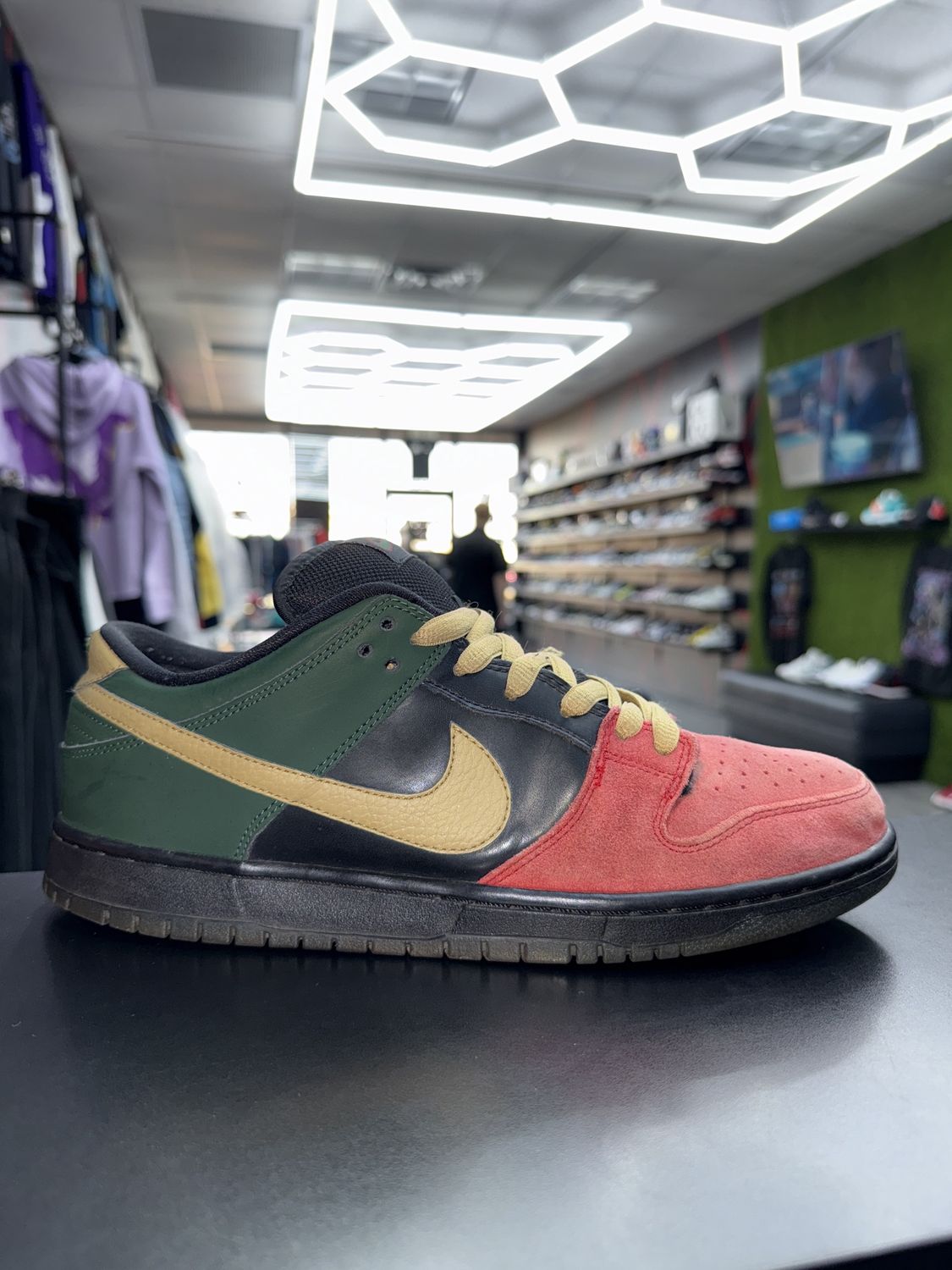 NIKE DUNK SB “BHM/2013”  (SZ 11)   USED/NO BOX