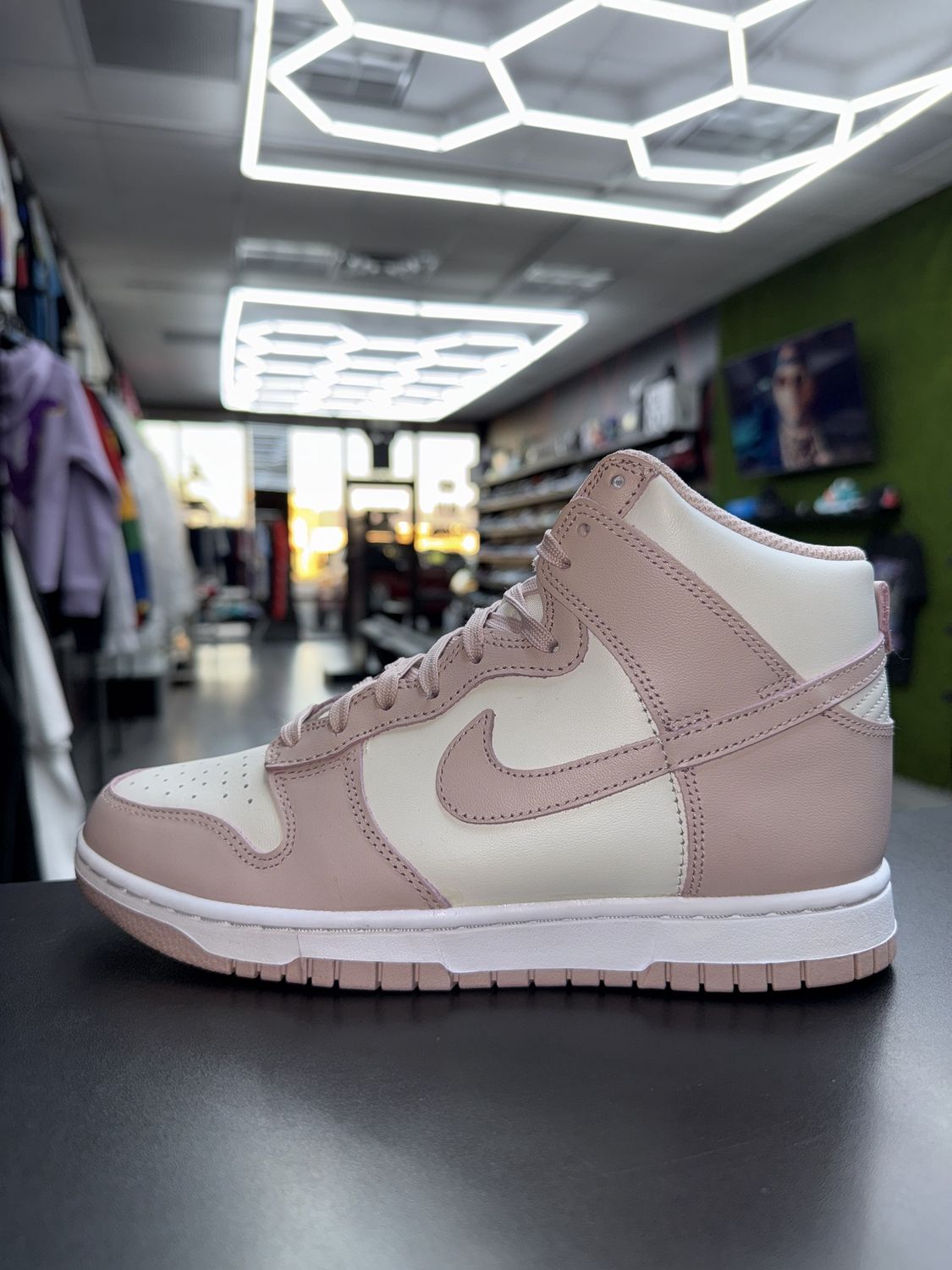 NIKE DUNK HI “PINK OXFORD”  (SZ 8w 6.5m)  USED/NO BOX