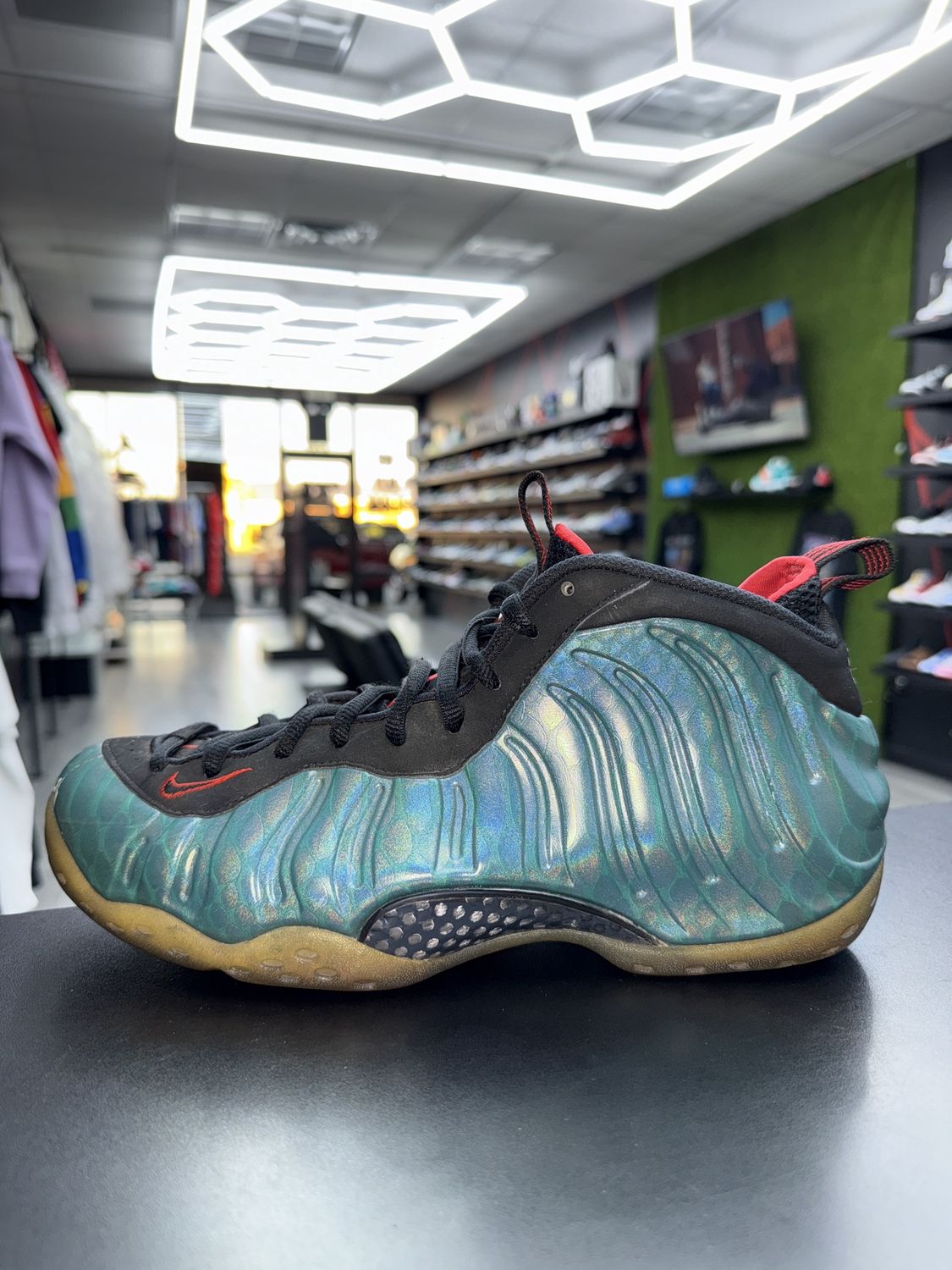 NIKE FOAMPOSITE “GONE FISHIN”  (SZ 9.5)  USED/NO BOX