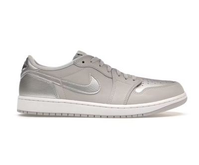 J1 LOW “METALLIC SILVER”  (SZ 14)  NEW/OG ALL