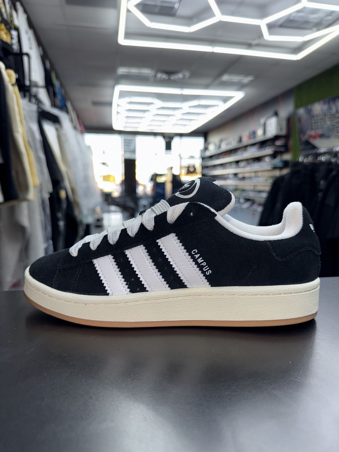 ADIDAS CAMPUS  “BLK”  (SZ 6.5)  NEW/OG ALL