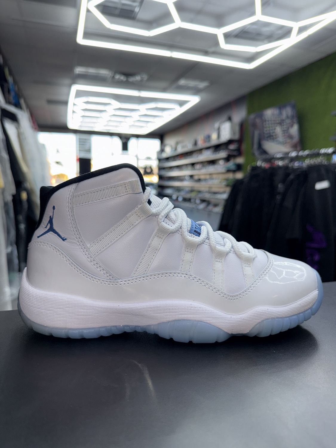 J11 “LEGEND BLUE”  (SZ 7Y)  USED/OG ALL