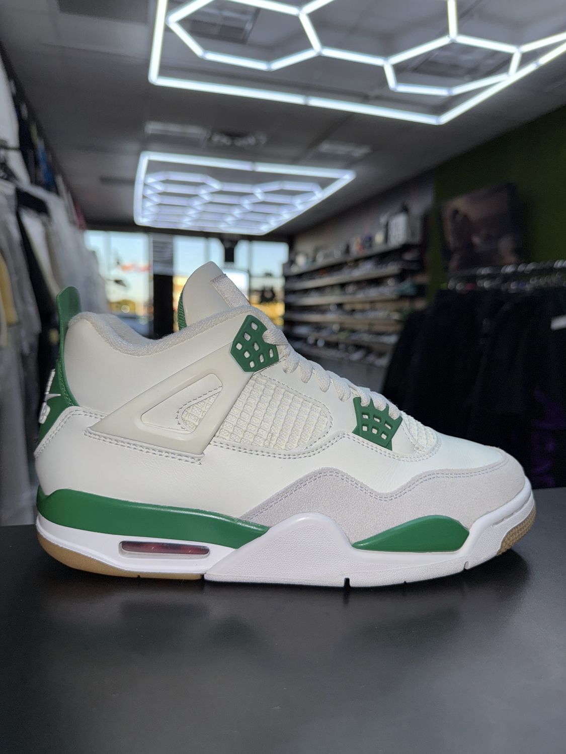 J4 SB “PINE GRN”  (SZ 7.5)  USED/OG ALL