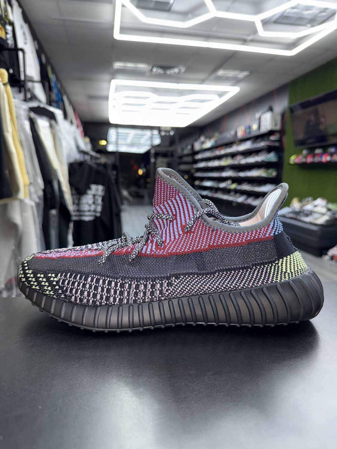 YZY 350 V2 “YECHEIL NR”  (SZ 10.5)  NEW/OG ALL