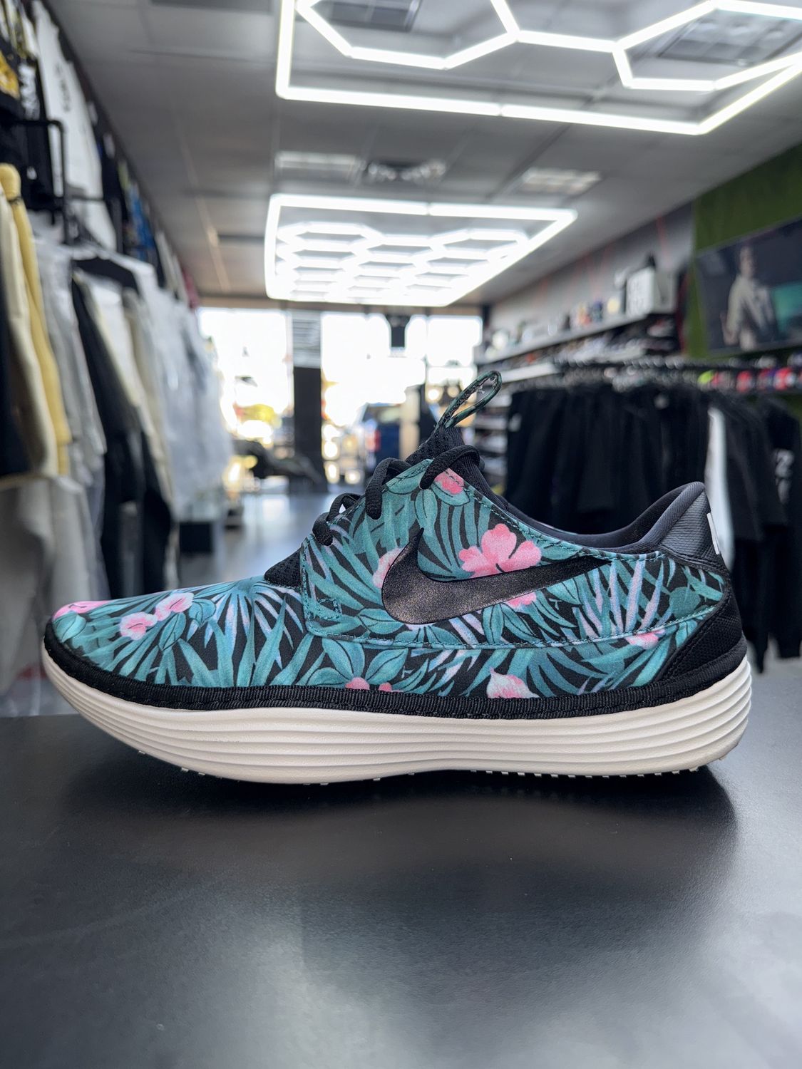 NIKE SOLARSOFT “FLORAL PACK”  (SZ 10)  USED/OG ALL