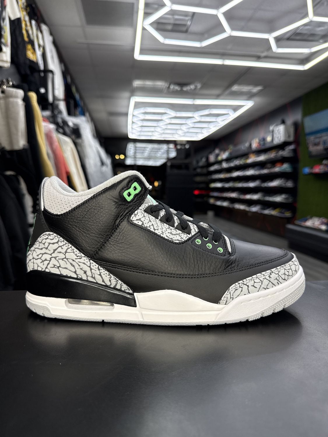 J3 “GLOW GRN”  (SZ 9.5)  NEW/OG ALL