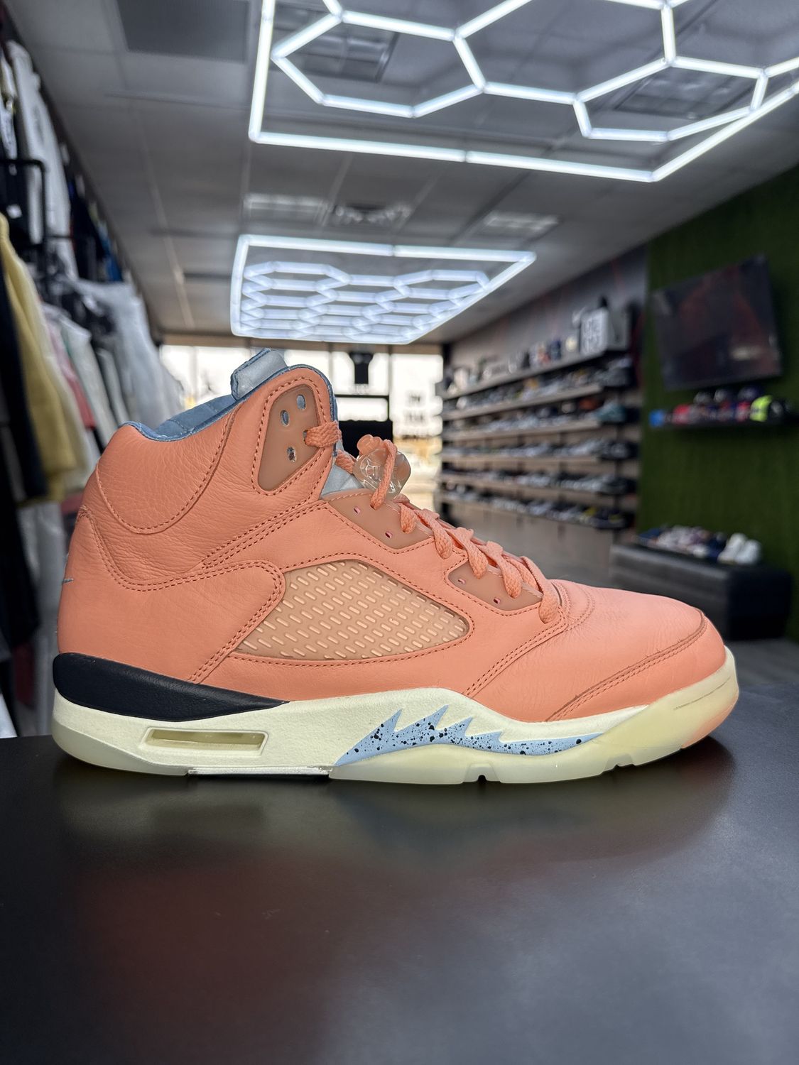 J5 x DJ KHALID “CRIMSON BLISS”  (SZ 11)  USED/OG ALL