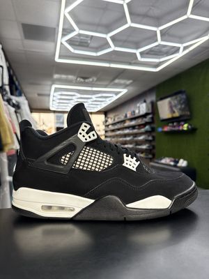 J4 “WHT THUNDER”  (SZ 11)  USED/OG ALL