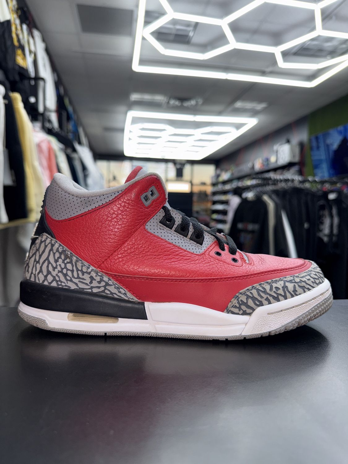 J3 “UNITE”  (SZ 7Y)  USED/OG BOX