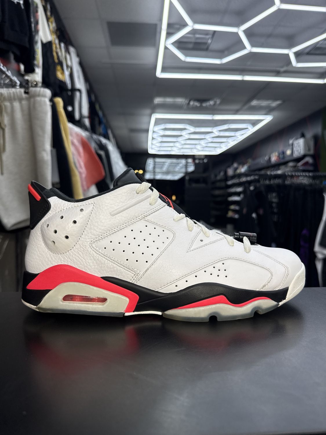 J6 LOW  “INFARED/WHT”  (SZ 12)  USED/OG ALL