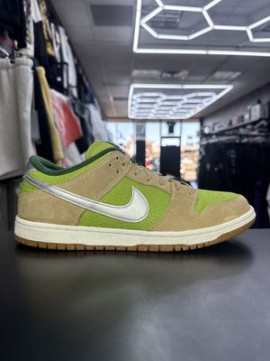 NIKE DUNK SB “ESCARGOT”  (SZ 10.5)  USED/OG BOX