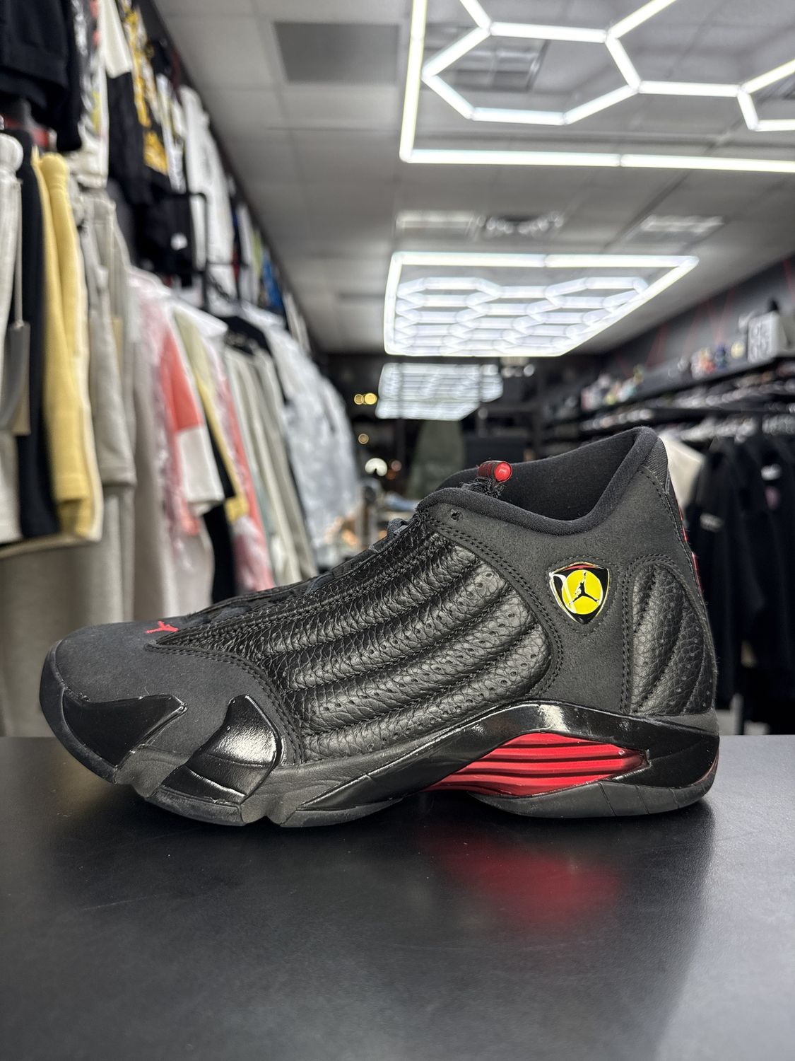 J14 “LAST SHOT”  (SZ 7)  USED/NO BOX