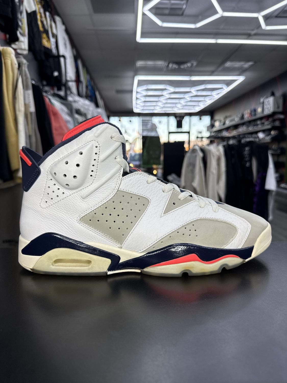 J6 “TINKER”  (SZ 12)  USED/NO BOX