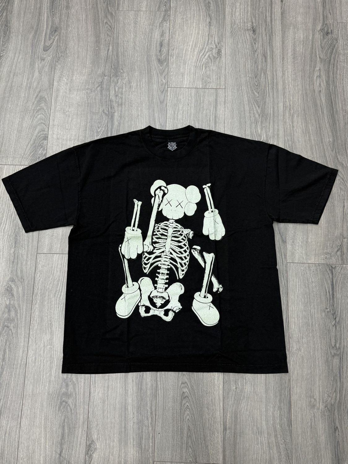 KAWS x CLIPSE “BLK/GREY”  (XXL)  NEW