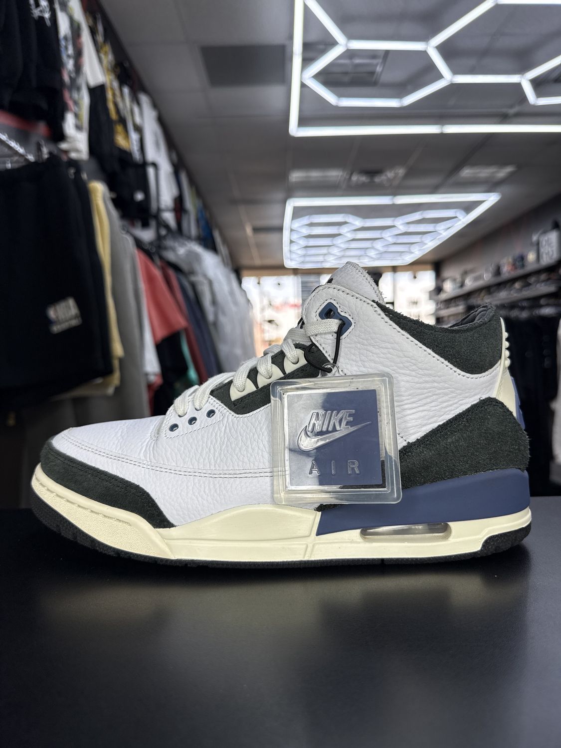 J3 x A MA MANIÉRE  “DIFFUSED BLUE”  (SZ 10)  USED/OG ALL