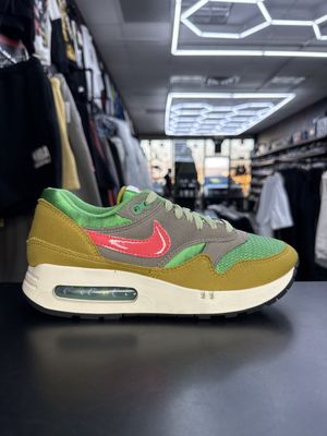 NIKE AIR MAX 1 PRM “POWERWALL BRS” (SZ 7)  USED/NO BOX or INSOLES