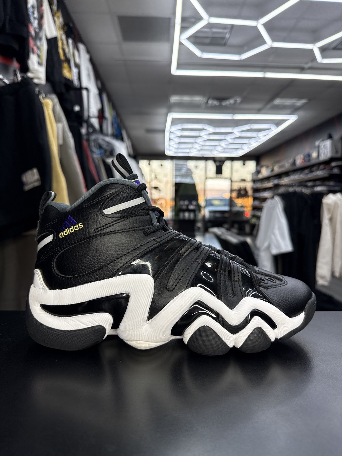 ADIDAS ‘98 “WHT/BLK”  (SZ 6.5)  USED/NO BOX