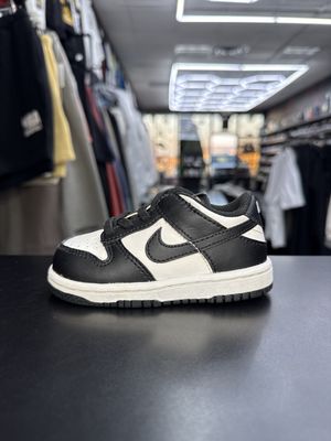 NIKE DUNK “PANDA”  (SZ 6c)  USED/NO BOX