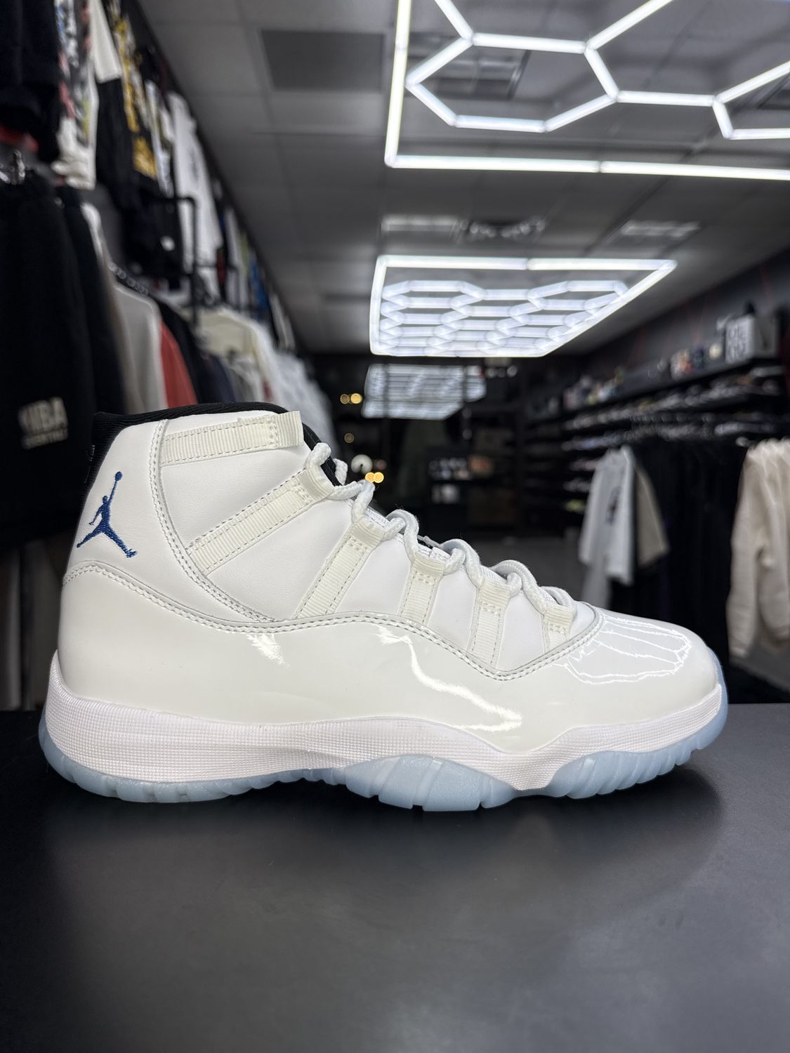 J11 “LEGEND BLUE”  (SZ 7.5M / 9W)  WORN 1x/ OG ALL