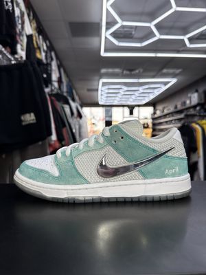 NIKE DUNK SB  “APRIL”  (SZ 7M / 8.5W)  USED/OG ALL