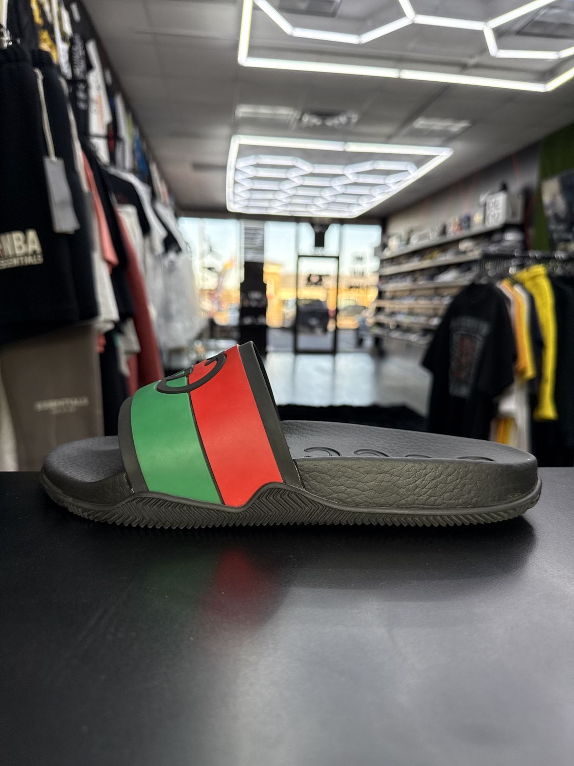 GUCCI SLIDES “BLK/RED/GRN”  (SZ 8)  USED/OG ALL