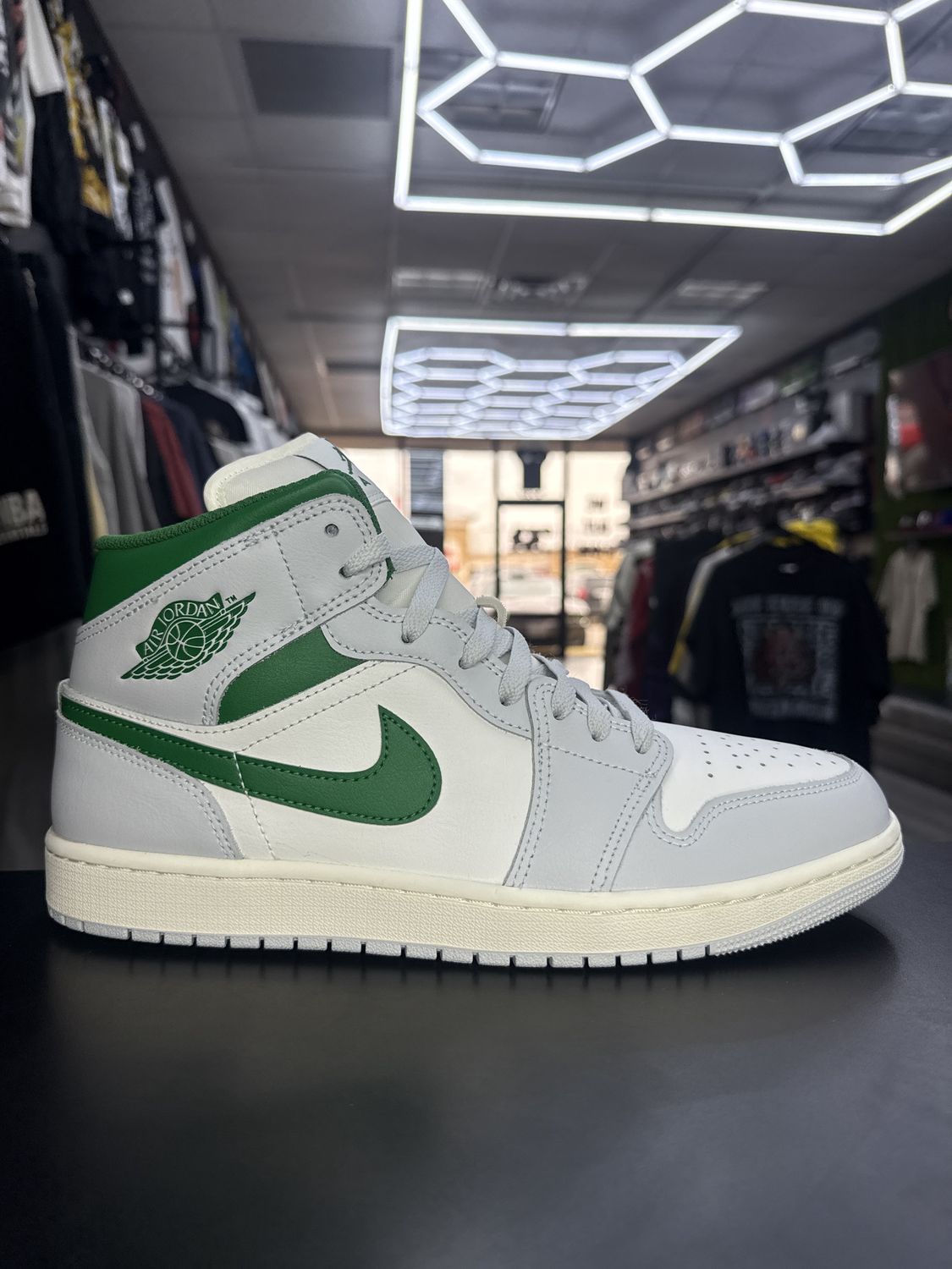 J1 MID “PLATINUM PINE GRN”  (SZ 11)  NEW/OG ALL