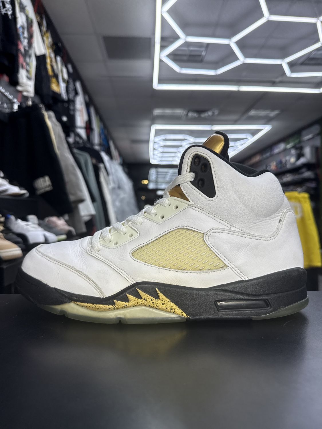 J5 “OLYMPIC”  (SZ 10.5)  USED/OG BOX (NO INSOLES)