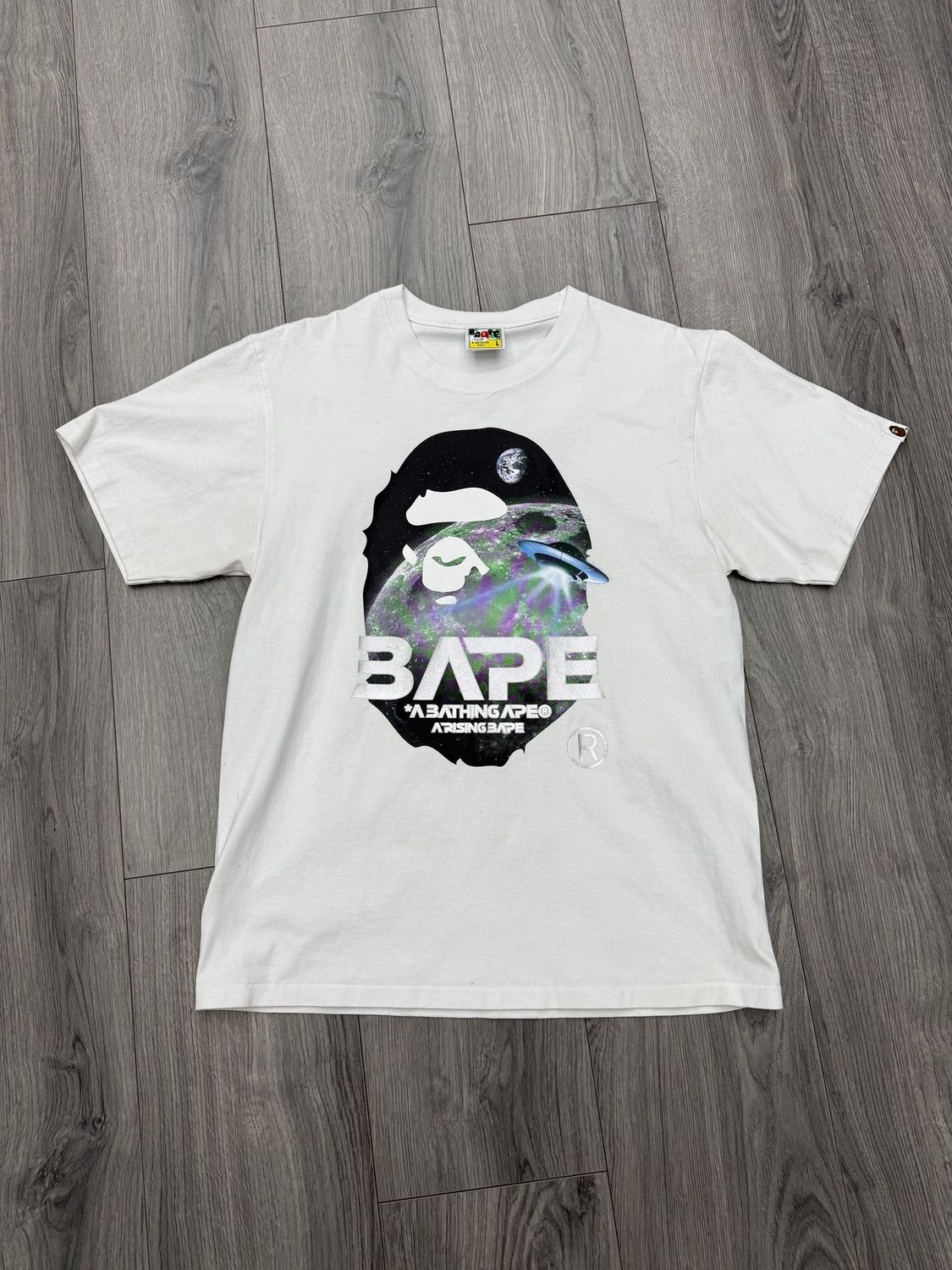 BAPE TEE “SPACE/WHT”  (LARGE)  PRE-OWNED