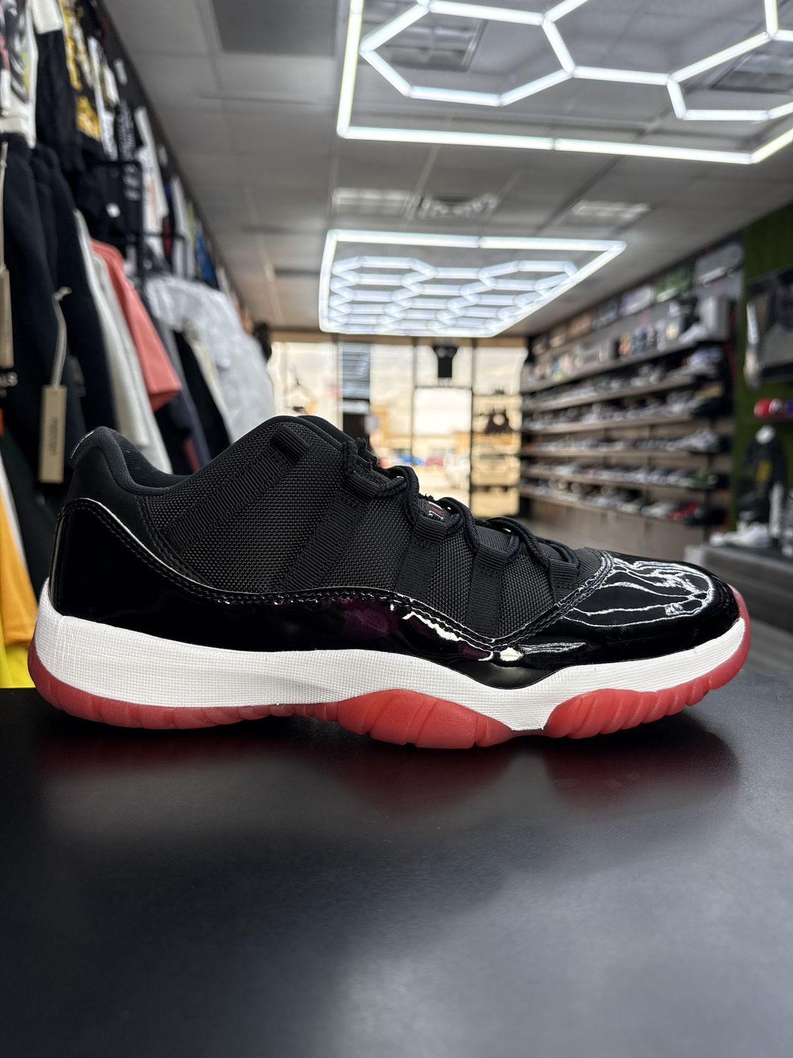 J11 “BRED”  (SZ 11)  WORN 1x/OG ALL