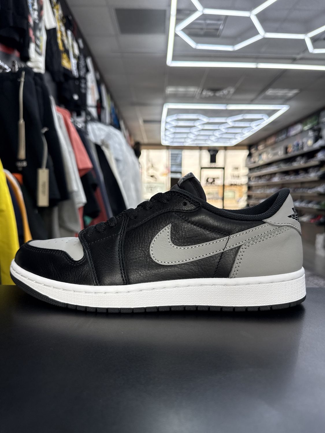 J1 LOW “SHADOW” USED/OG ALL