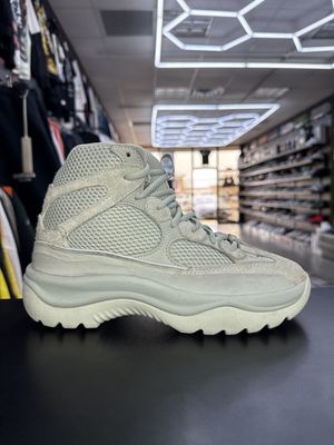 YZY DESERT BOOT “SALT”  (SZ 7M / 8.5W)  USED/NO BOX
