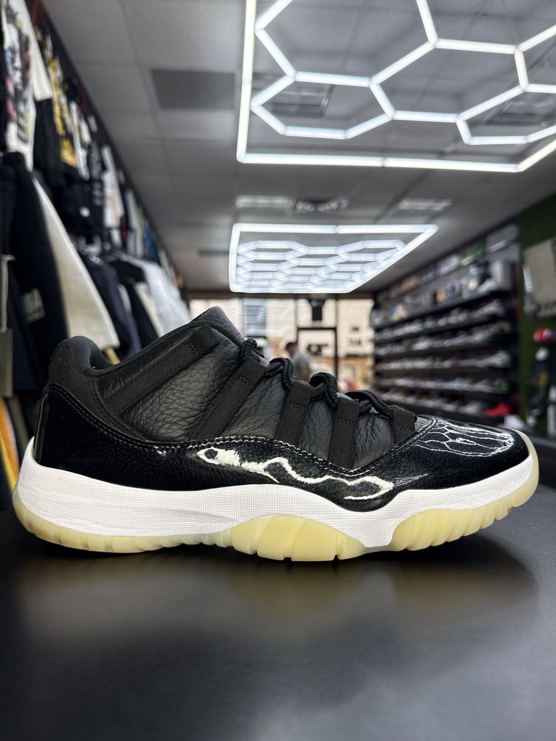 J11 “72-10”  (SZ 9)  USED/NO NOX