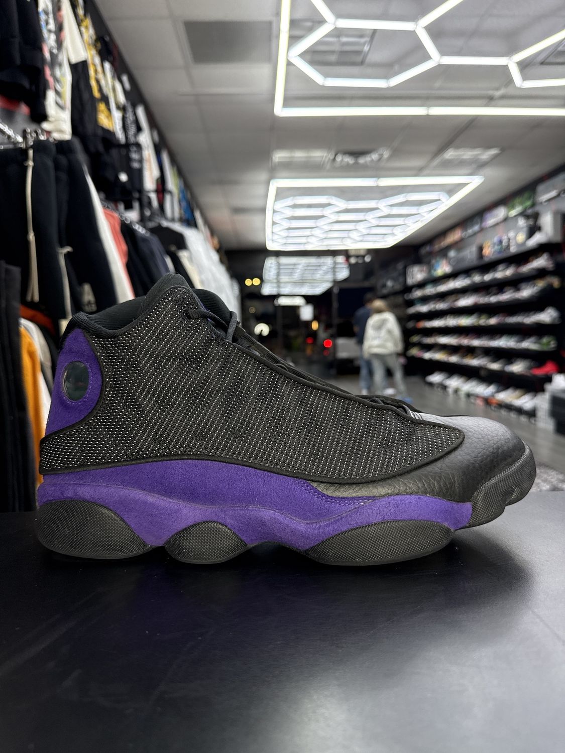 J13 “DARK IRIS”  (SZ 12)  USED/NO BOX