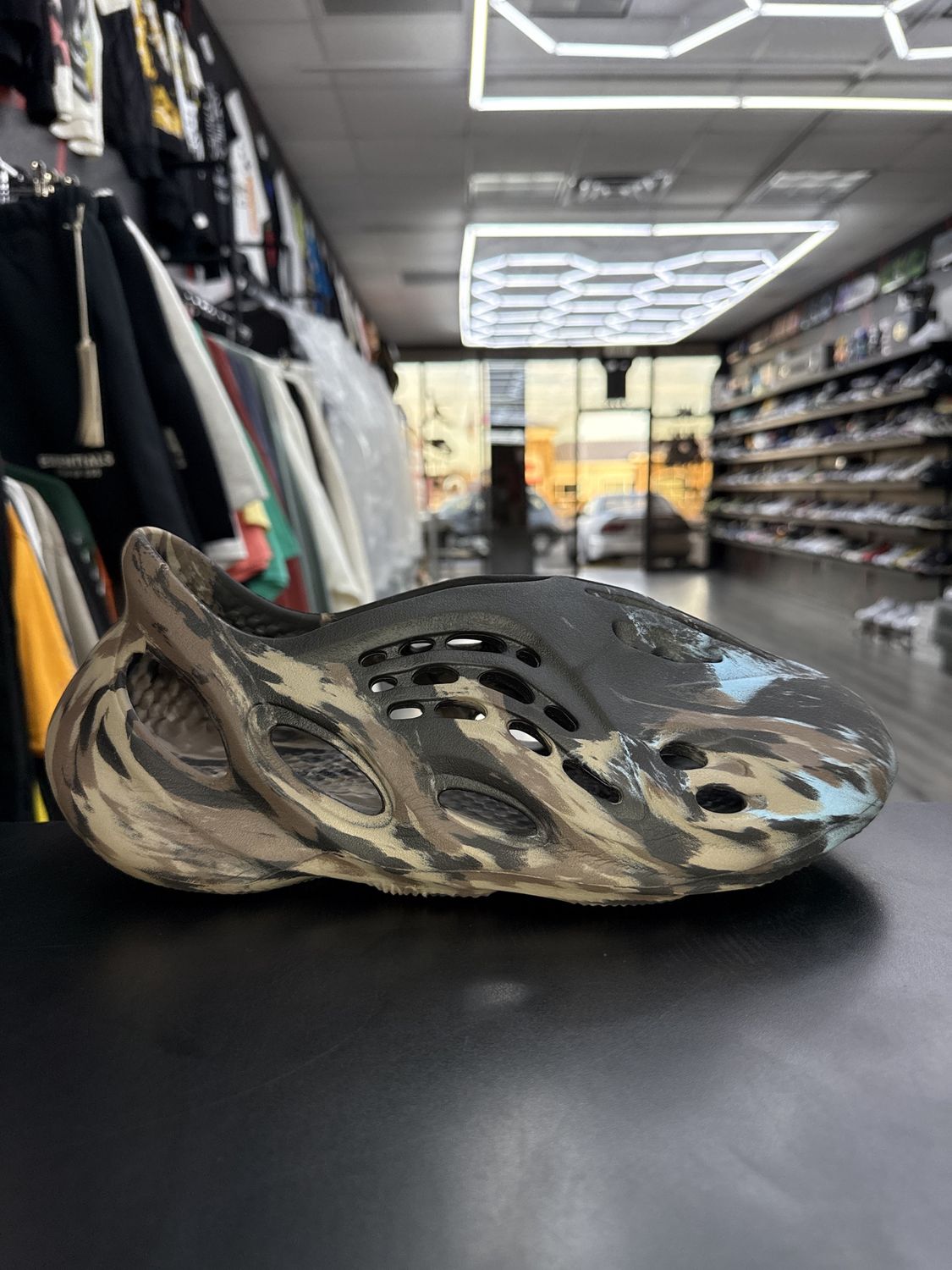 YZY FOAM RNR “MX CINDER”  (SZ 13)  USED/OG BOX