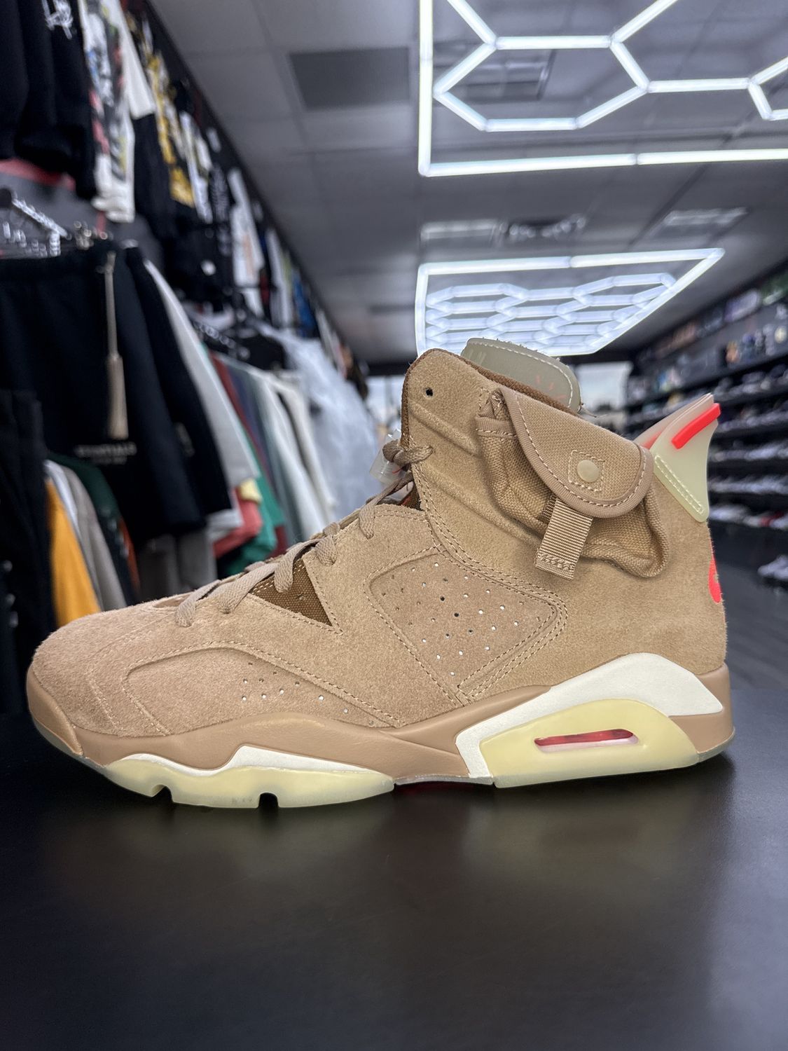 J6 x TRAVIS SCOTT “BRITISH KHAKI”  (SZ 10.5)  USED/OG BOX