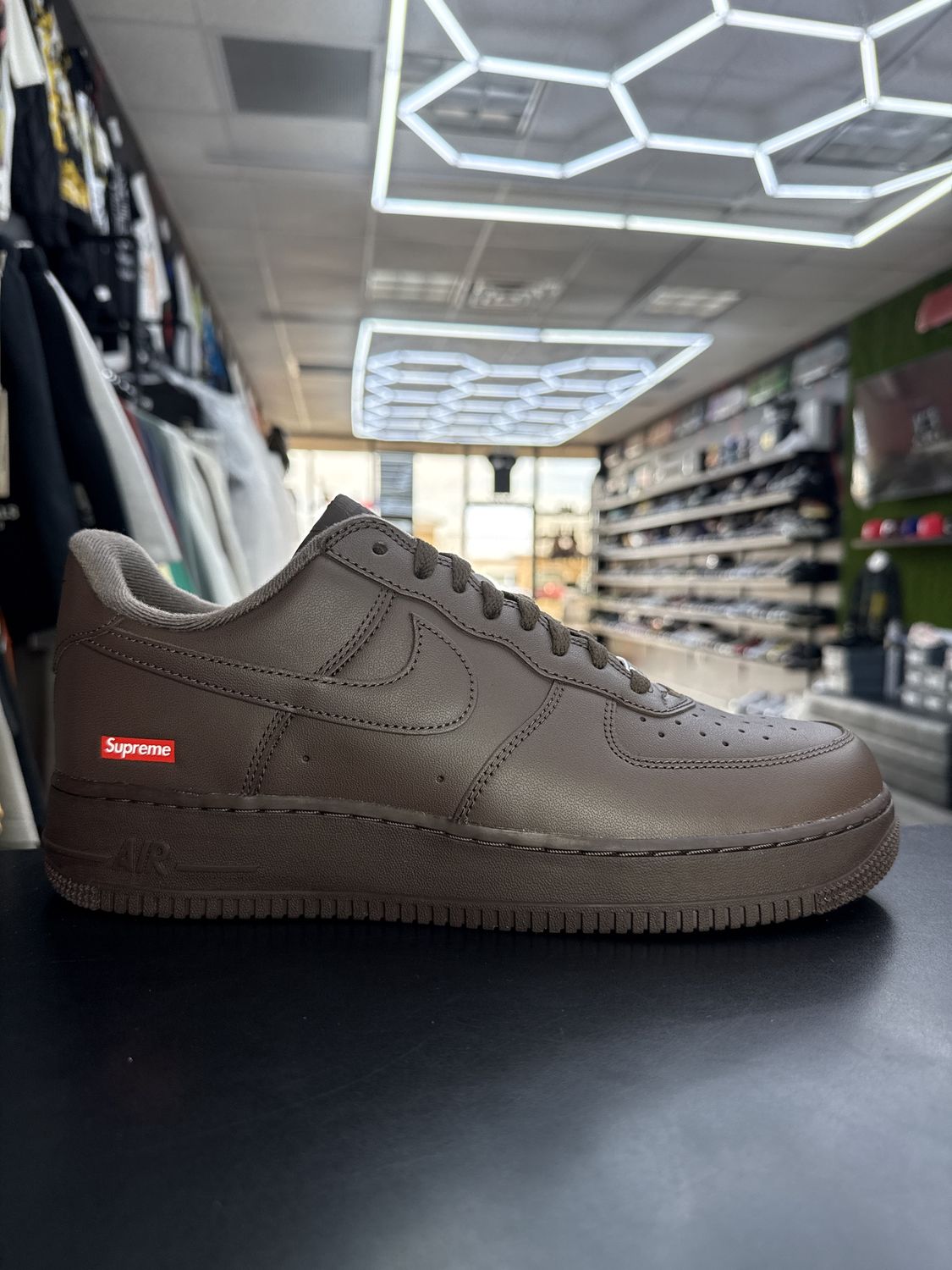 NIKE DUNK x SUPREME “BAROQUE BROWN”  (SZ 10.5)  USED/OG ALL