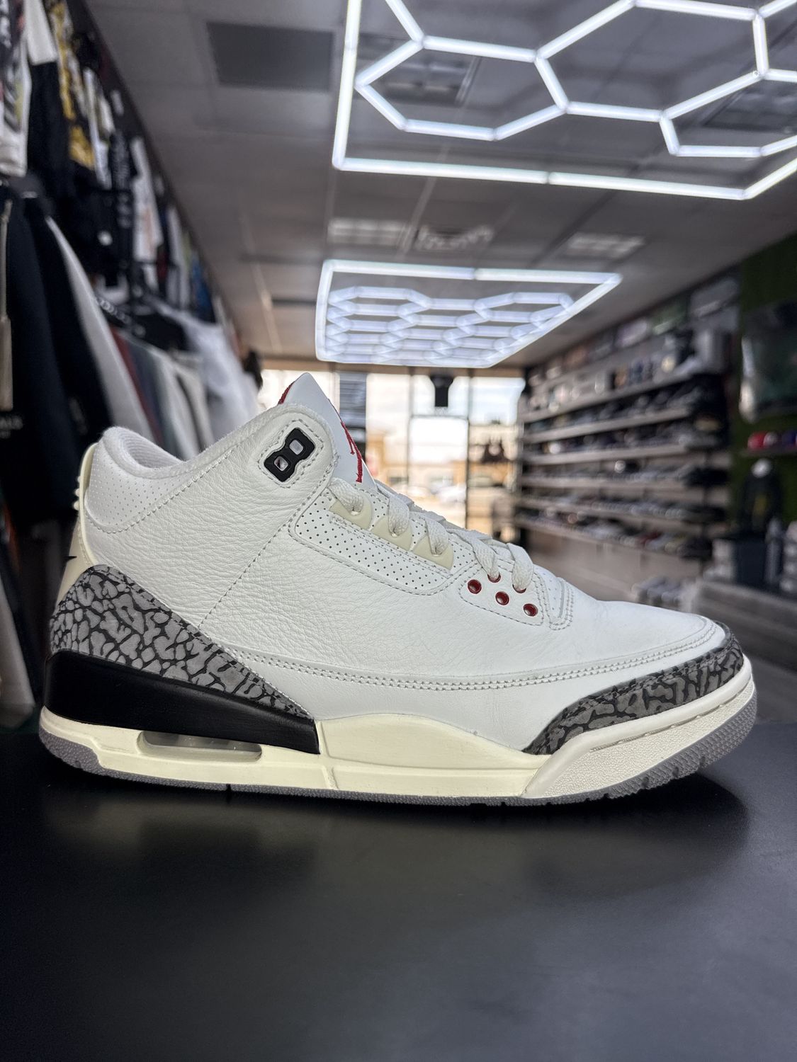 J3 “WHT CEMENT”  (SZ 9.5)  USED/OG BOX