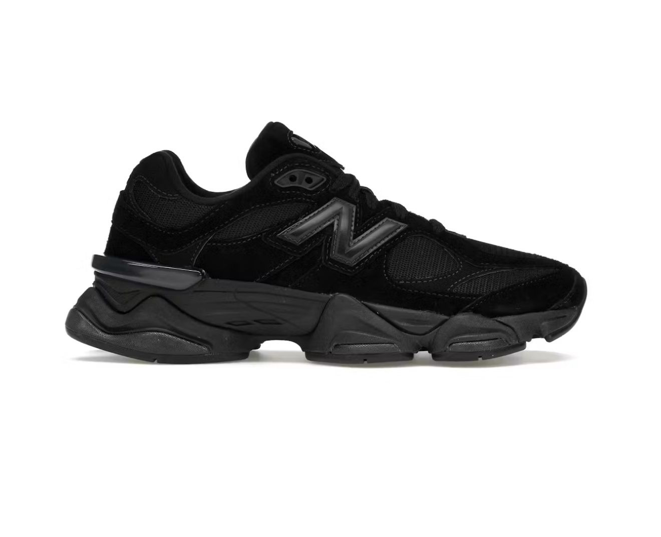 NEW BALANCE 9060 “TRIPLE BLK”  (SZ 8)   NEW/OG ALL