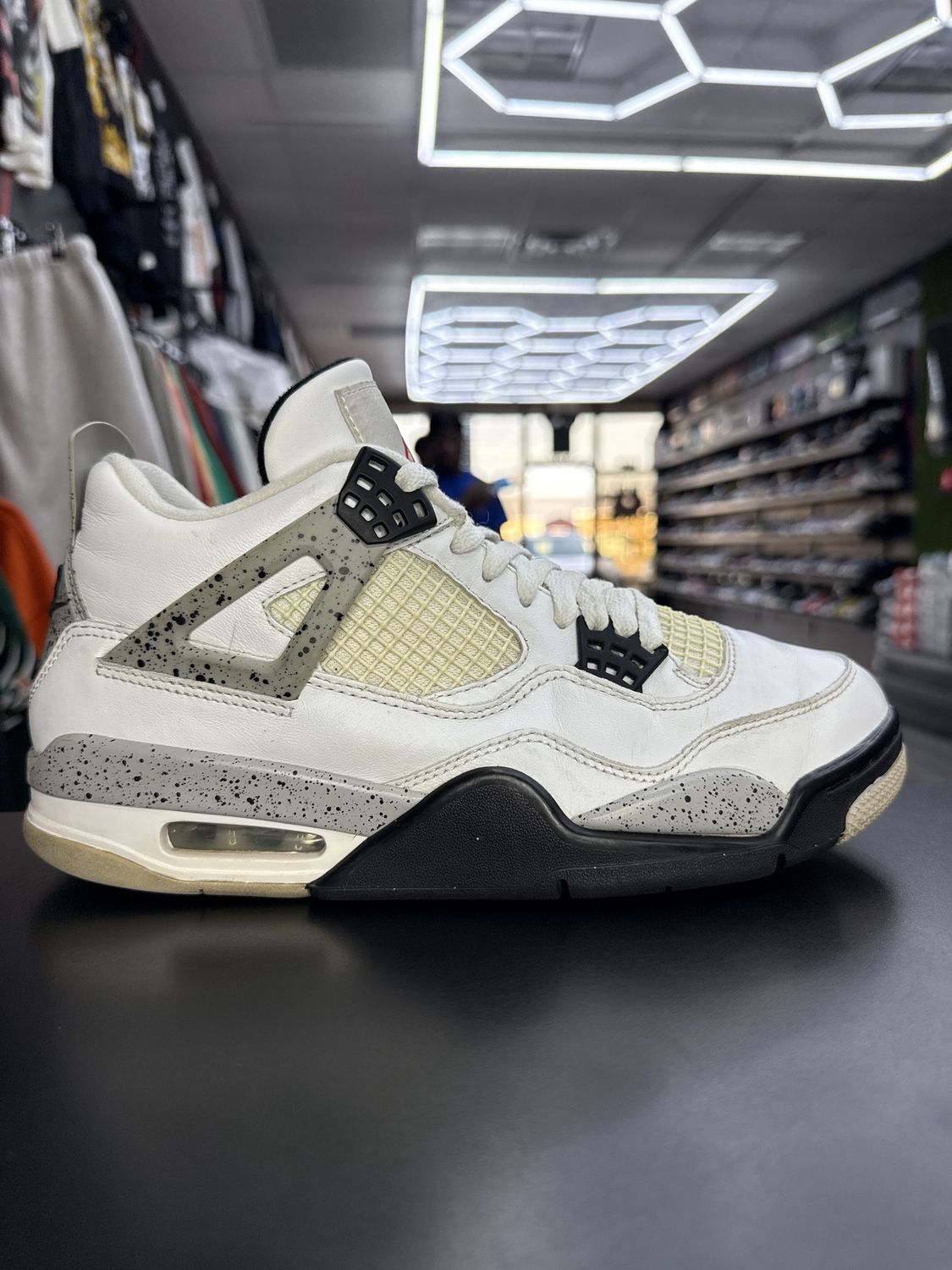 J4 “WHT CEMENT/ 2015”  (SZ 8.5) USED/NO BOX