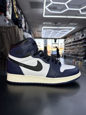 J1 “MIDNIGHT NAVY”  (SZ 7Y / 8.5W)  WORN 1x/ OG ALL