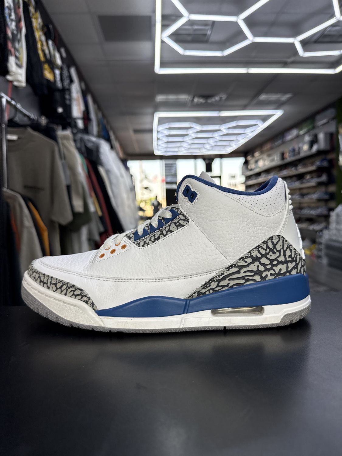 J3 “WIZARD”  (SZ 9)  USED/OG BOX