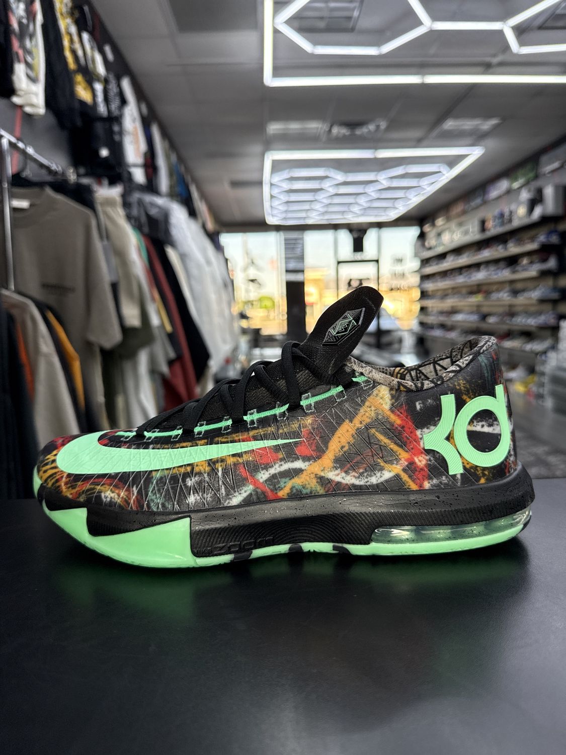 NIKE KD 6  “ILLUSION”  (SZ 9)  WORN 1x/ OG ALL
