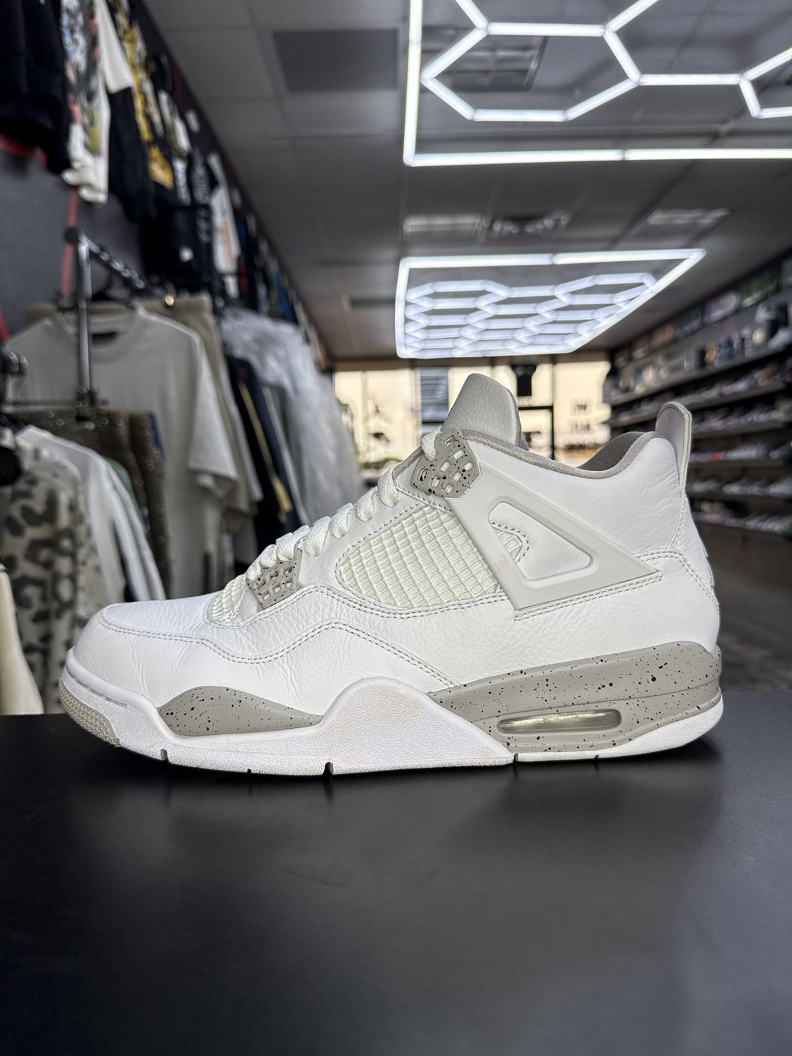 J4 “WHT OREO”  (SZ 10)  USED/OG BOX