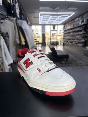NEW BALANCE 550 “WHT/RED”  (SZ 8.5)  USED/OG BO