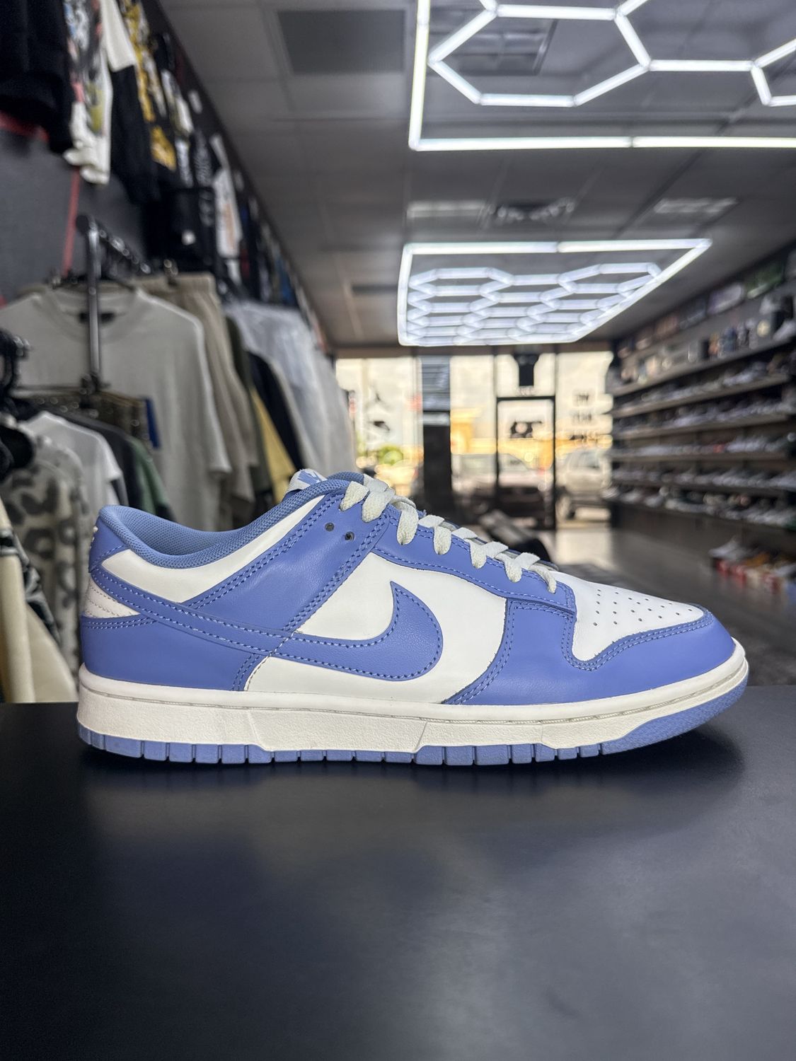 NIKE DUNK   “POLAR BLUE”  (SZ 9.5)  USED/OG BOX
