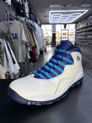 J10 “CHARLOTTE”  (SZ 11)  USED/NO BOX