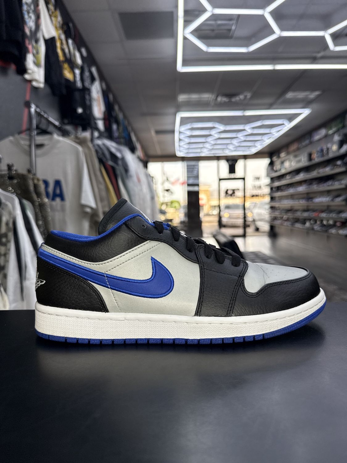 J1 LOW “GAME ROYAL PLATINUM”  (SZ 8)  USED/NO BOX