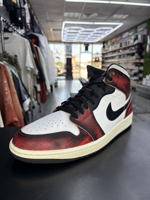 J1 MID “WEAR-AWAY CHICAGO”  (SZ 13)  USED/OG BOX