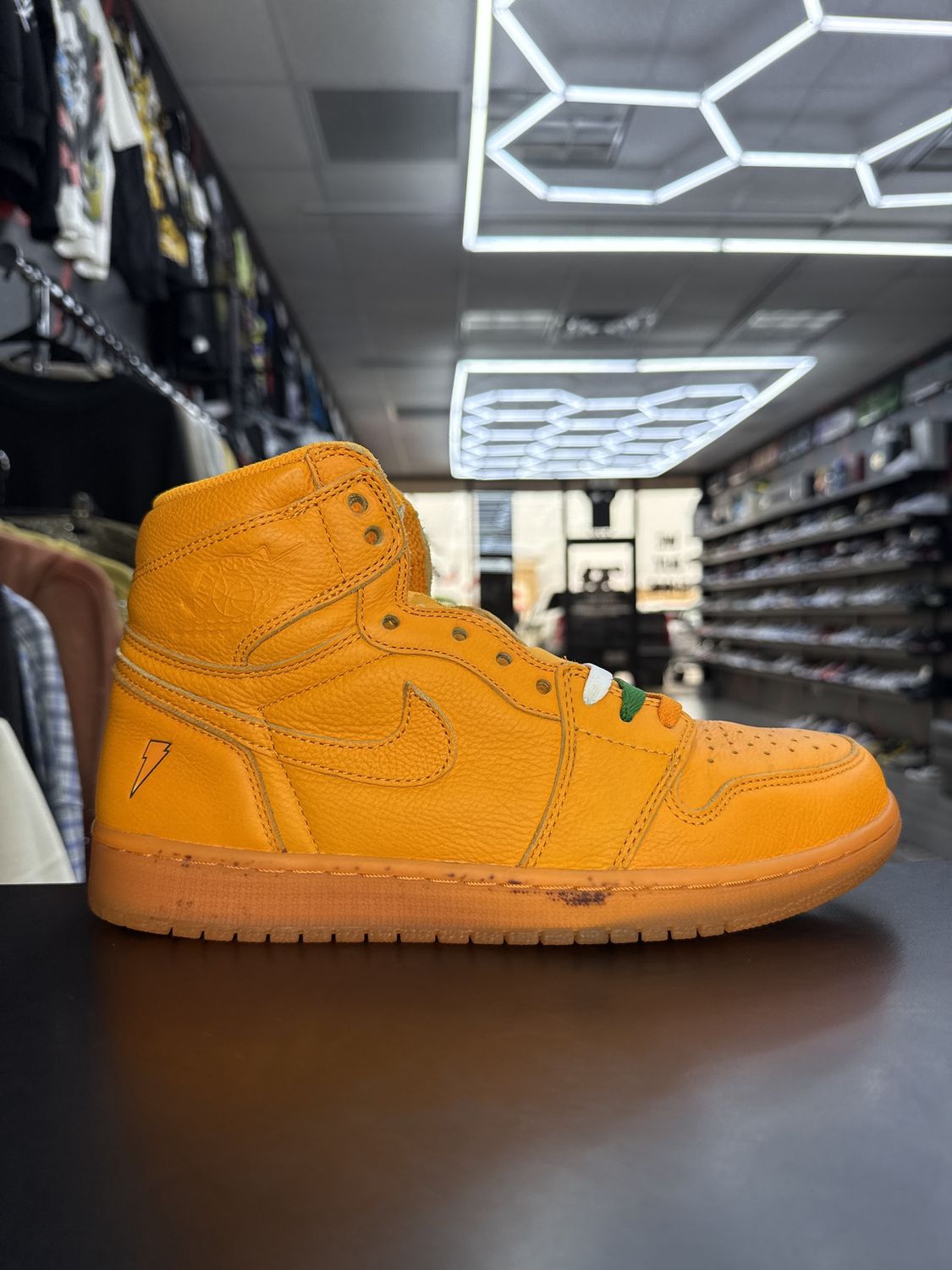 J1 x GATORADE “ORANGE PEEL”  (SZ 9.5)  USED/OG ALL