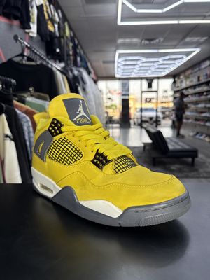 J4  “LIGHTNING”  (SZ 9.5)  USED/DAMAGED BOX